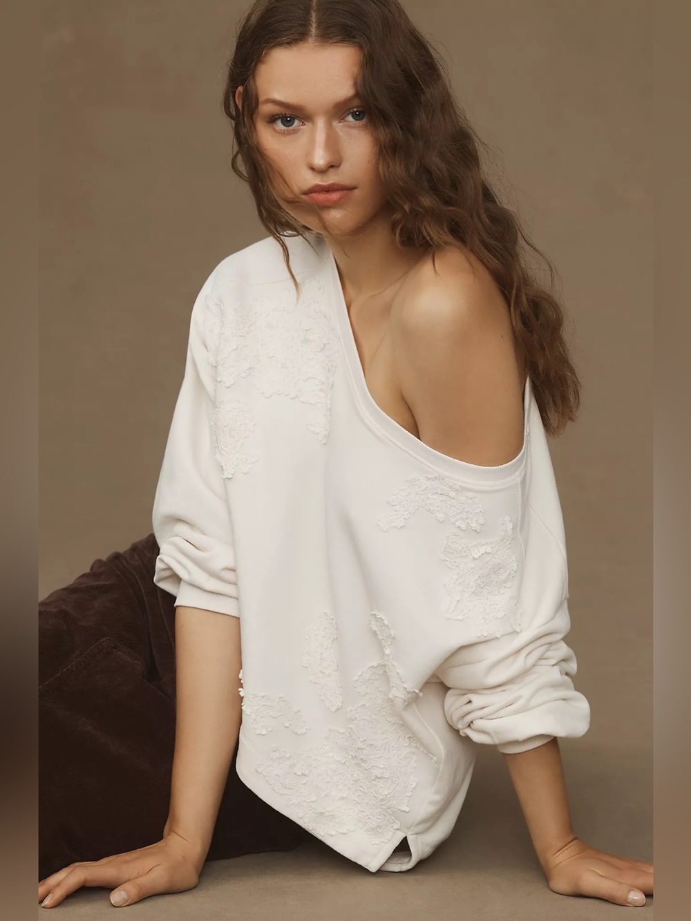 By Anthropologie Crochet Appliqué Pullover Off-Shoulder Sweatshirt Cream